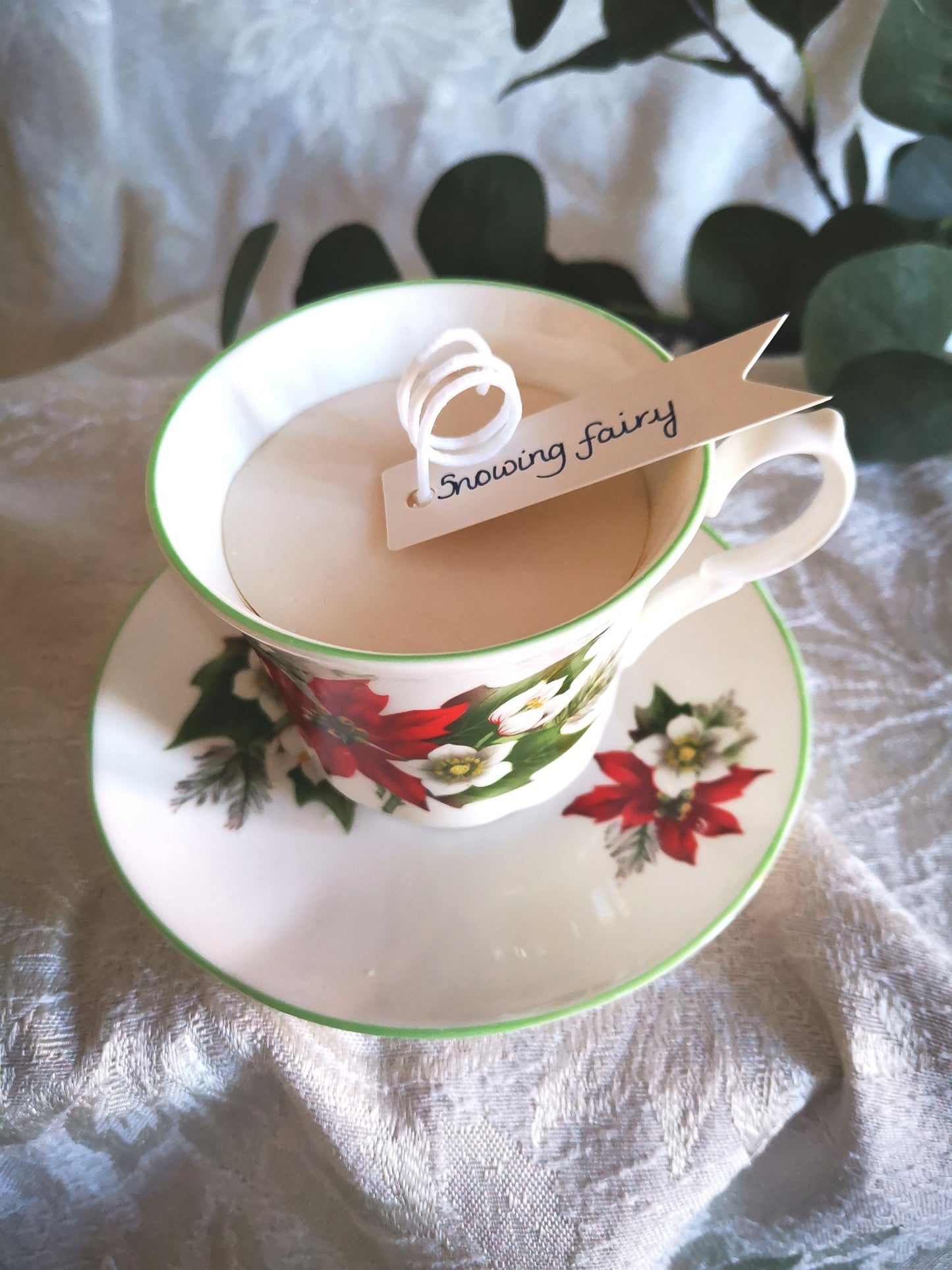 Poinsettia Teacup Candle - Snowing Fairy